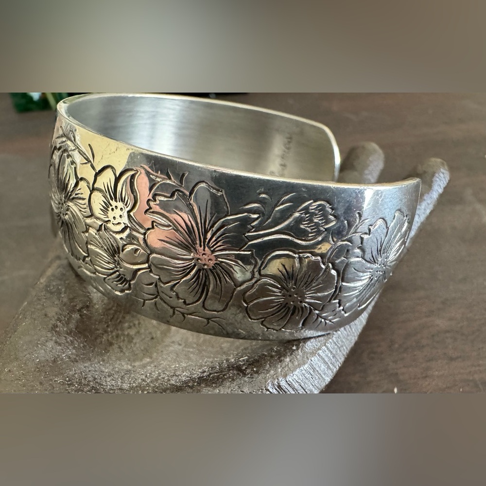 Vintage 90’s Kirk Stieff Pewter Cuff Bracelet - Picture 4 of 5